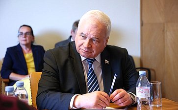 Андрей Денисов