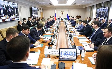 Семинар-совещание совместно с членами Палаты молодых законодателей при Совете Федерации «Геополитическая трансформация: новые центры силы и вызовы для международного порядка»