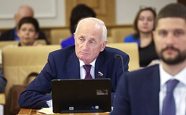 Виктор Кресс