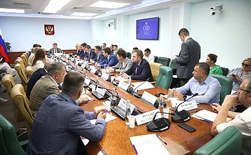 Заседание секции «Цифровая промышленность» «Обеспечение технологической независимости критической информационной инфраструктуры промышленности: переход на доверенные программно-аппаратные комплексы»