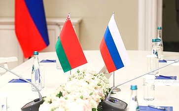 Валентина Матвиенко провела встречу с Председателем Совета Республики Национального собрания Республики Беларусь Натальей Кочановой