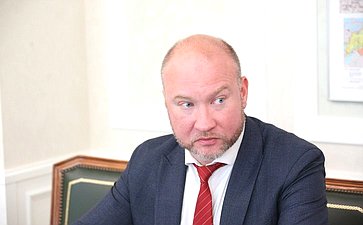 Рабочая встреча заместителя Председателя СФ Юрия Воробьева с Руководителем Федерального агентства по техническому регулированию и метрологии Антоном Шалаевым