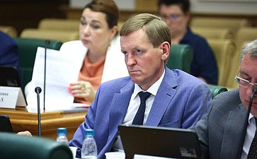 Расширенное заседание Комиссии СФ по мониторингу законодательства Российской Федерации в сфере государственного контроля (надзора) и муниципального контроля в РФ