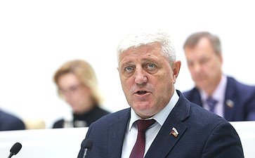 Алексей Наумец