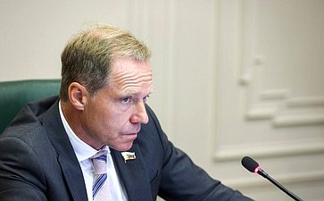 Андрей Кутепов