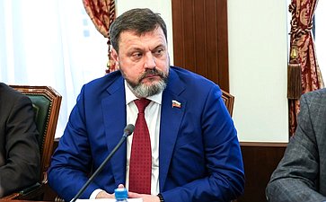 Андрей Деркач