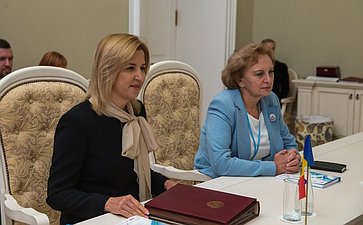 В. Матвиенко провела двустороннюю встречу с представителями Молдавии