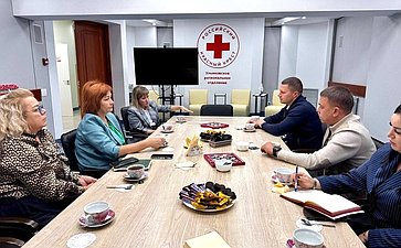 Айрат Гибатдинов вместе с волонтерами благотворительного фонда «За Победу» провел акцию в честь Международного дня благотворительности