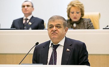 В. Джабаров на 385-м заседании Совета Федерации