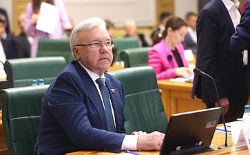 Александр Усс