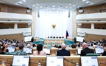 Председатель Совета Федерации Валентина Матвиенко провела встречу с деятелями театрального искусства