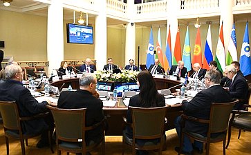 Сенаторы РФ приняли участие в заседании Постоянной комиссии МПА СНГ по правовым вопросам