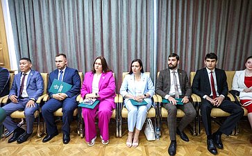 Заседание Палаты молодых законодателей при Совете Федерации