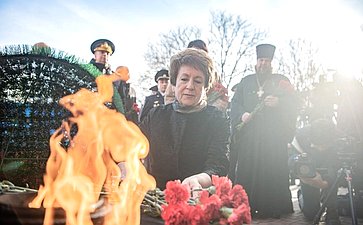 Екатерина Алтабаева приняла участие в торжествах, приуроченных ко Дню защитника Отечества и Дню Народной воли