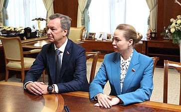 Валентина Матвиенко провела встречу с главой Донецкой Народной Республики Денисом Пушилиным