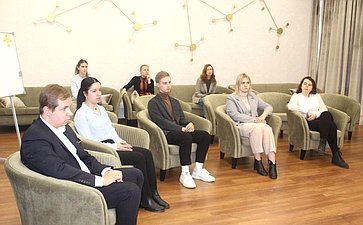 Александр Савин встретился в Калуге со студенческим активом и волонтерами