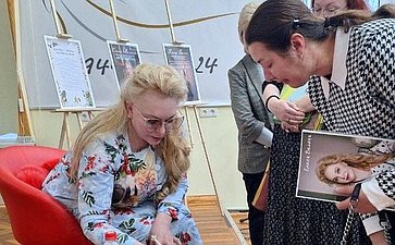 Елена Писарева организовала творческие встречи с автором детских сказок Еленой Веленой
