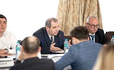 Совещание Комитета СФ по Регламенту и организации парламентской деятельности совместно с Комитетом СФ по конституционному законодательству и государственному строительству