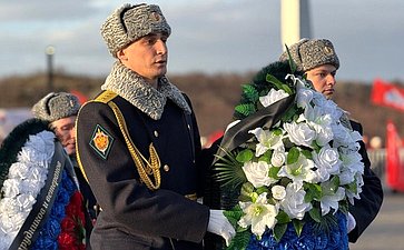 Татьяна Сахарова и Елена Дягилева приняли участие в торжественном мероприятии «Помним! Гордимся!», посвящённом 80-летию разгрома немецко-фашистских войск в Заполярье