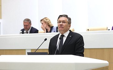 Алексей Лихачёв