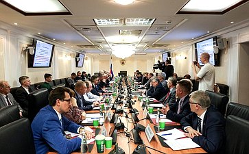Круглый стол на тему «Решающая роль в Победе над гитлеровской Германией как одна из основ международного статуса России. Против покушений на историческую правду»