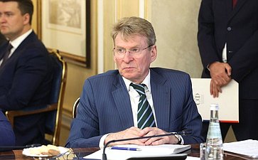 Валентина Матвиенко провела встречу с Председателем Сената Федерального парламента Федеративной Республики Сомали Абди Хаши Абдуллахи