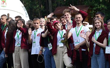 Участники патриотического культурно-образовательного проекта «Поезд Памяти» посетили национальный парк «Беловежская пуща»