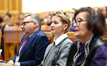 Пленарное заседание III Международного форума «Содружество моды»