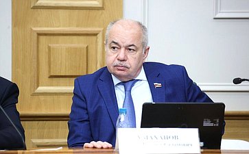 Ильяс Умаханов
