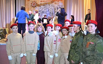 Нина Куликовских посетила в Угре фестиваль патриотической песни «В песнях военных желание жизни»