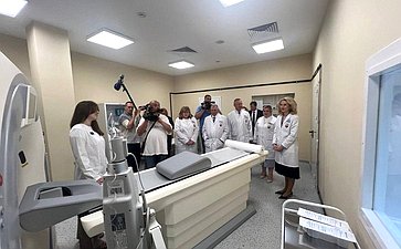 Анатолий Артамонов принял участие в открытии новой детско-взрослой поликлиники в Калуге