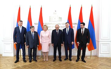 Встреча Председателя Совета Федерации Валентины Матвиенко с Премьер-министром Республики Армения Николом Пашиняном