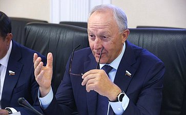 Валерий Радаев