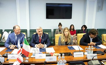Встреча Юрия Волкова с министром туризма и торговли, представителем президента Сардинии (Итальянская Республика) Джанни Кессой
