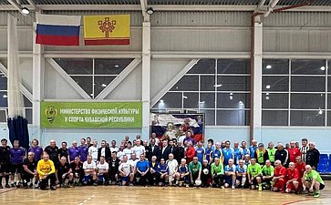 Николай Владимиров поздравил ветеранов спорта с праздником