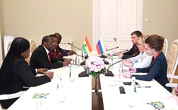 Беседа спикера СФ Валентины Матвиенко с Председателем Парламента Республики Гана состоялась «на полях» Невского международного экологического конгресса в Санкт-Петербурге
