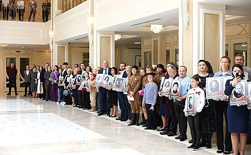 В Совете Федерации в преддверии Дня памяти и скорби состоялось торжественное открытие выставки «Память поколений»