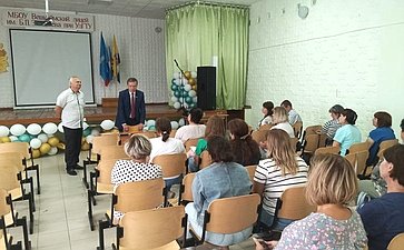 Сергей Рябухин в ходе работы в регионе посетил Вешкаймский район