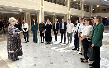 Игорь Мурог организовал экскурсию в Совете Федерации для лучших студентов Рязанского госуниверситета имени С.А. Есенина