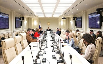 Заседание секции «Человеческий капитал как основной актив цифровой экономики» на тему «Синергия бизнеса и государства в развитии человеческого капитала цифровой экономики»