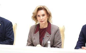 Инна Святенко