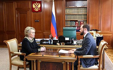 Валентина Матвиенко провела встречу с временно исполняющий обязанности губернатора Тверской области Виталием Королевым