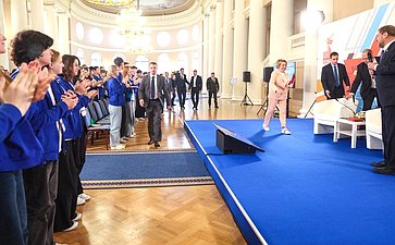 Председатель Совета Федерации Валентина Матвиенко встретилась с участниками культурно-образовательного проекта «Поезд Памяти»