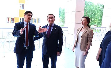 Владимир Якушев в ходе рабочей поездки в Республику Коми встретился с коллективом Республиканского Тентюковского дома-интерната для престарелых и инвалидов