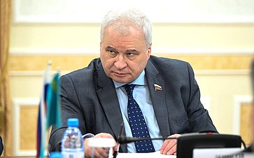 Андрей Денисов