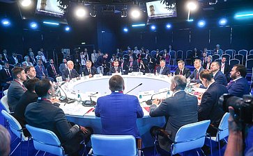 XXVIII Петербургский международный экономический форум (ПМЭФ’25). «Возрождение новых регионов России как драйвер экономического роста»