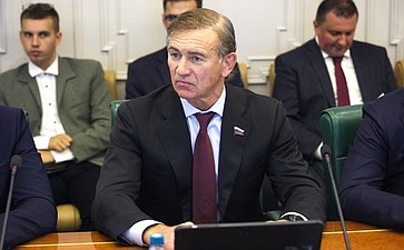 Александр Брыксин