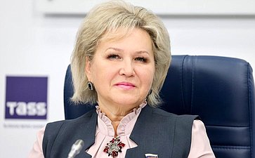 Елена Писарева