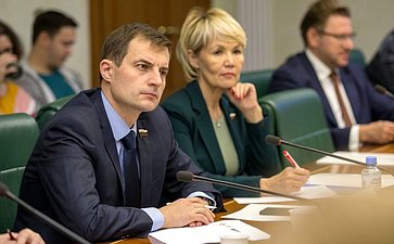 Дмитрий Шатохин и Дина Оюн