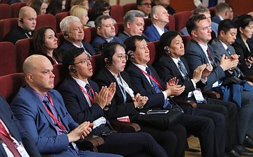 Сессия «Остров Большой Уссурийский: новый вектор развития трансграничного сотрудничества» Российско-Китайского форума в г. Хабаровске